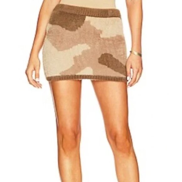Ser.O.Ya. Tetra Fuzzy Skirt Soft Cozy Sweater Camo Print Mini Stretch Size Small - Picture 1 of 10